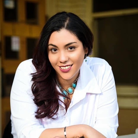 Meet your Posher, Ashley - Picture 1 of 1